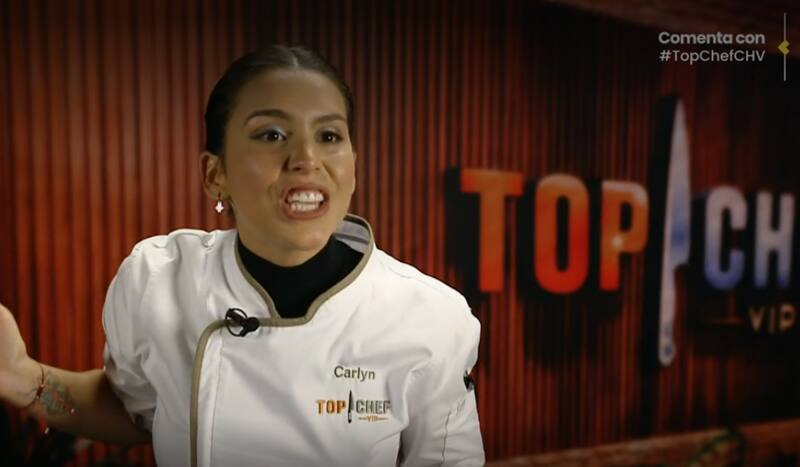 Carlyn Romero y su alegato en la presentación de su plato.