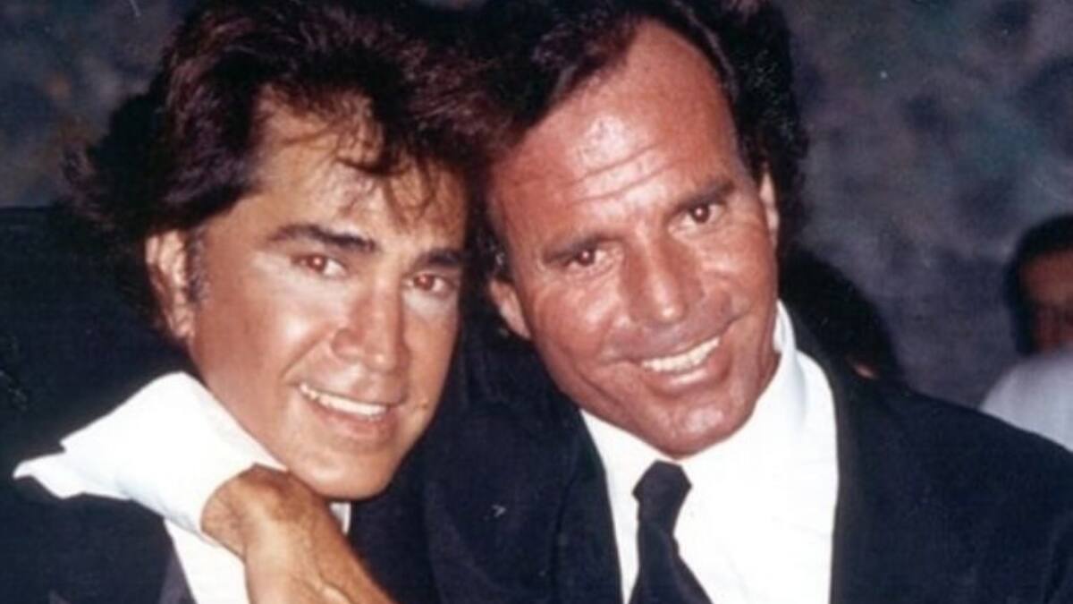 El "Puma Rodríguez" habla de la salud de Julio Iglesias ¿está en silla de ruedas?