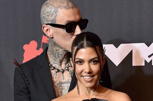 Kourtney Kardashian y Travis Barker La pareja se casó el fin de semana en una ceremonia íntima en un juzgado de Santa Bárbara, en California (Estados Unidos). - Créditos: Instagram