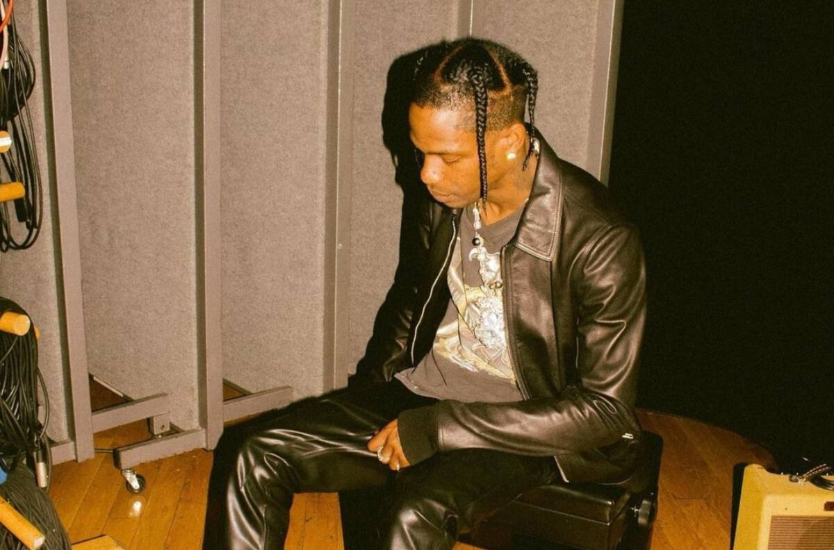 "Tienes que decir algo": fans invaden redes sociales de Travis Scott tras tragedia en el Astroworld