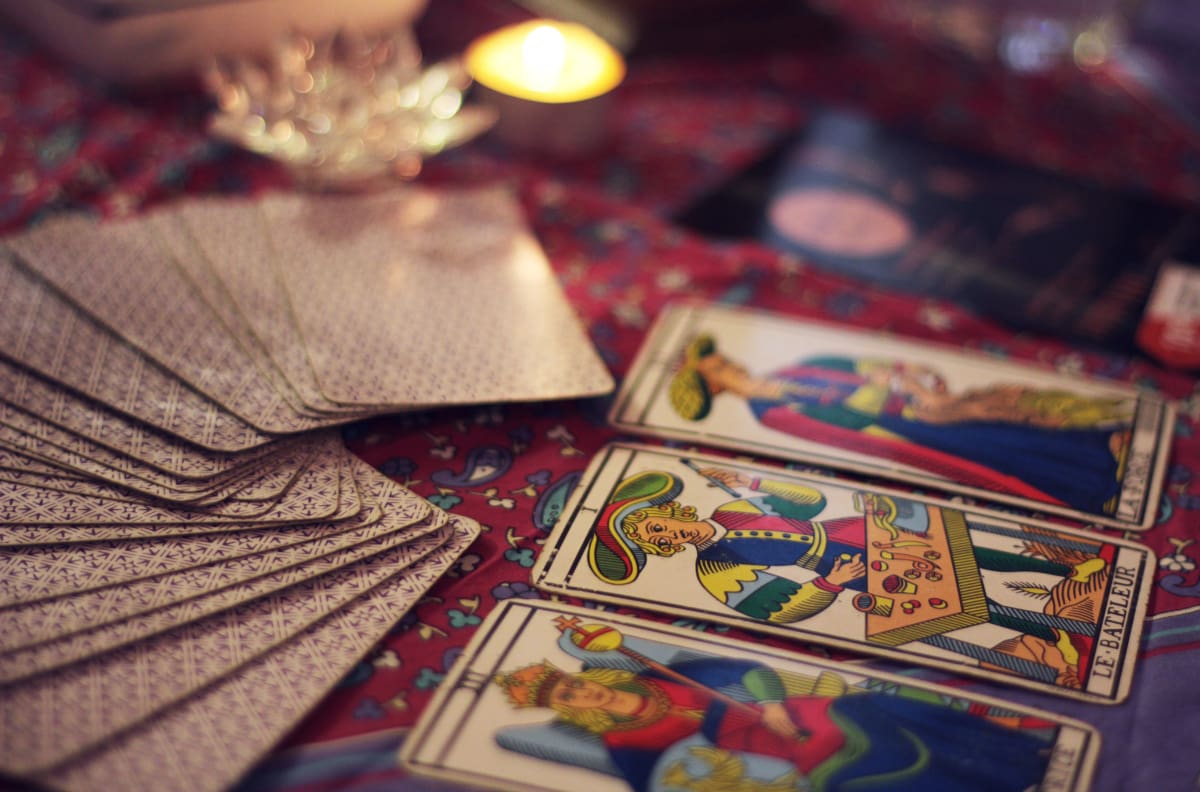 ¿Tienes problemas de dinero? Descubre las razones de tus problemas económicos a través del Tarot