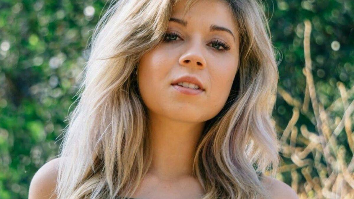 Jennette McCurdy revela los correos que su madre le enviaba y los astros responderían su accionar