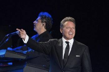 El 28 de octubre estrena "Luis Miguel, la serie 3", ¿sabes cuánto gana Micky por capítulo?