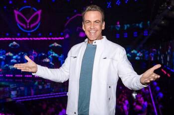 ¿Quién es la máscara?: Carlos Ponce sorprende en su regreso al exitoso programa de Televisa