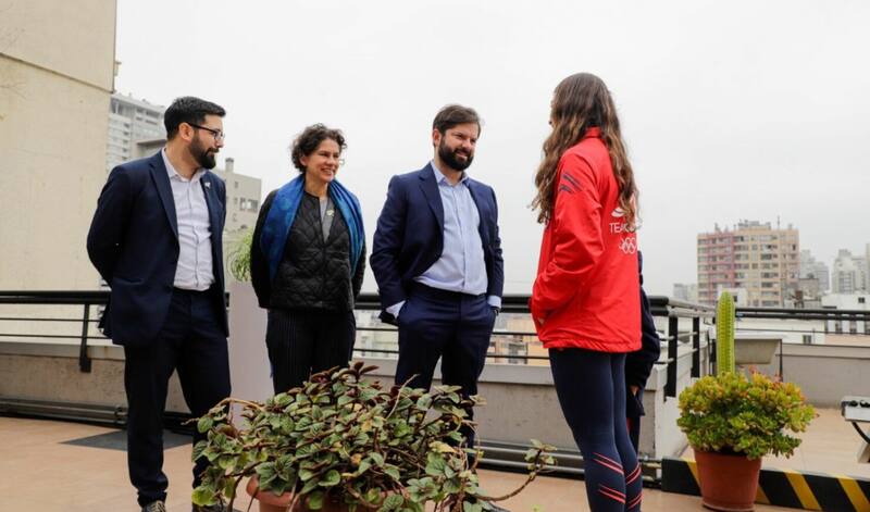 Gabriel Boric alentó a Paula Carrasco en los Panamericanos 2023. Créditos: Ministerio del Medio Ambiente