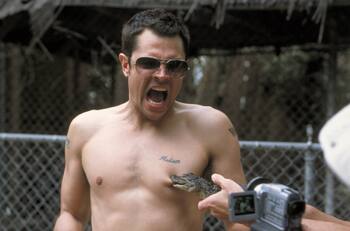 Paga "Jackass" millones por sus accidentes