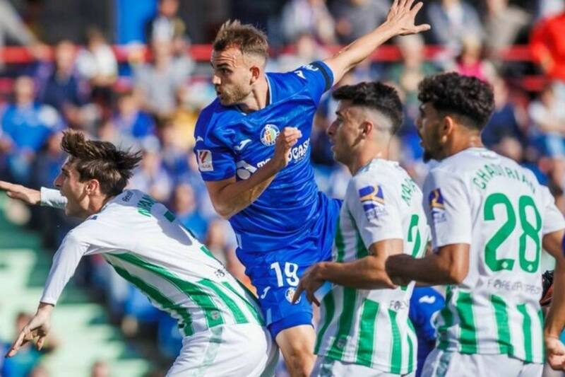 Getafe y Betis igualaron 1-1 en Madrid.