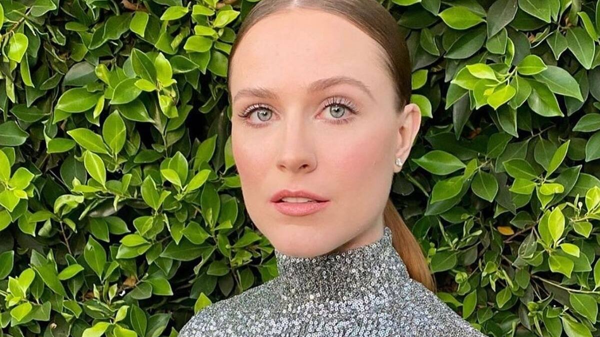Evan Rachel Wood sorprende con su transformación como Madonna