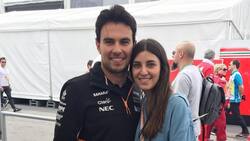 Ella es Carola Martínez, la esposa de Checo Pérez, quien lo apoya por todo el mundo