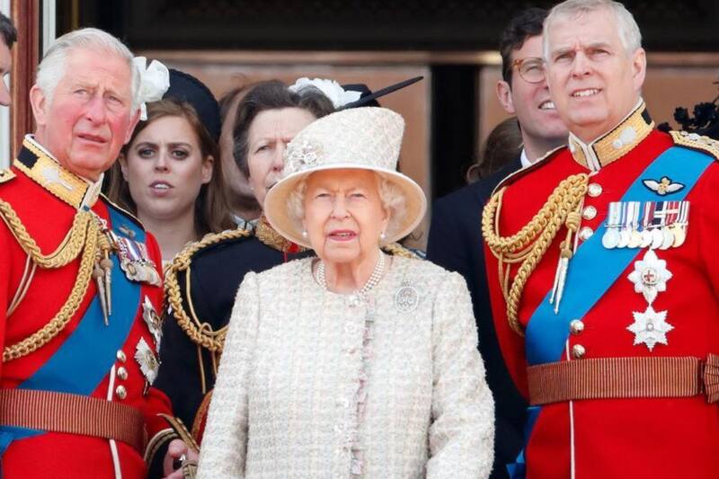 La batalla en la que se encuentra el rey Carlos III y su hermano, el príncipe Andrés