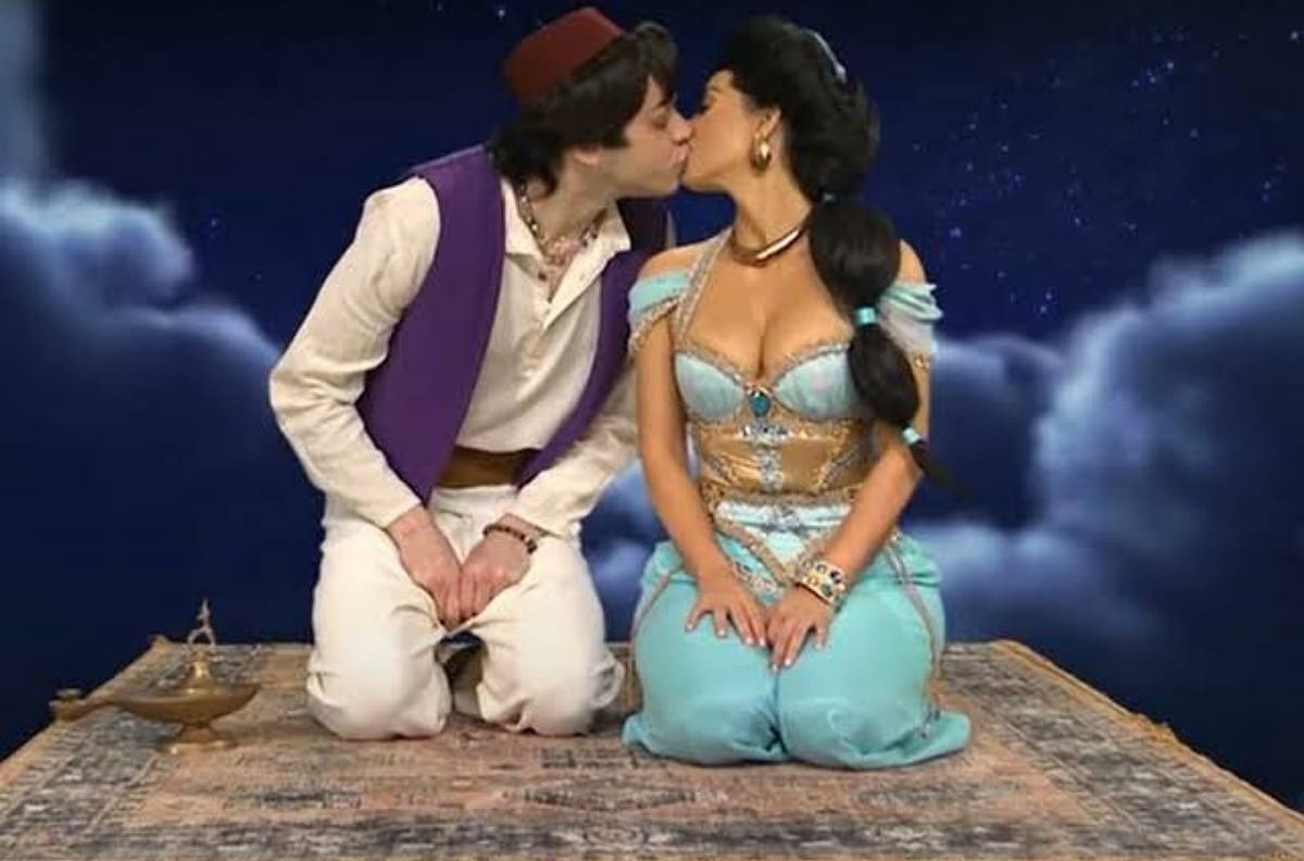 Kim Kardashian habla de lo que sintió cuando besó por primera vez a Pete Davidson