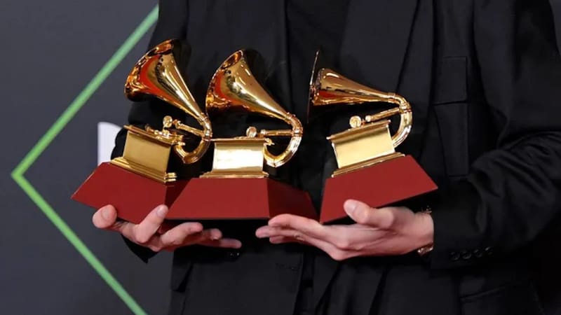 Los Premios Grammy 2024 se llevarán a cabo en el Crypto.com Arena de Los Ángeles.
