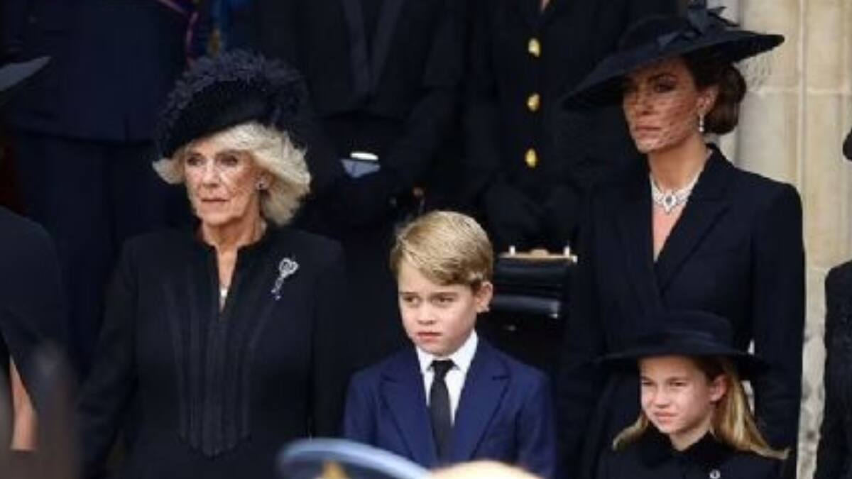 La reina Camila "regañó" a Kate Middleton por el mal comportamiento de su hija en el funeral