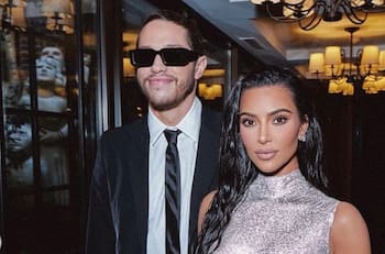 Pete Davidson es captado muy romántico en la playa y sin sus tatuajes en honor a Kim Kardashian