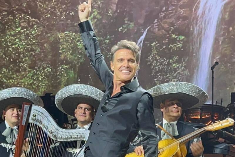 La teoría de que Luis Miguel utiliza un doble