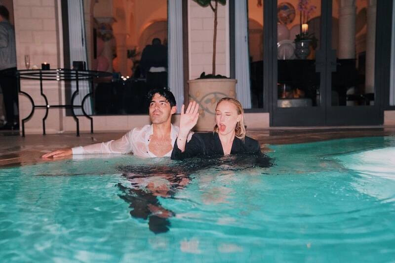 Distintos medios internacionales aseguraron que Joe Jonas y Sophie Turner estarían llevando una mejor relación luego del termino de su matrimonio en septiembre 2023.