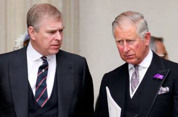 El Rey Carlos confirmó que no dejará sin dinero ni hogar a su hermano, el príncipe Andrés