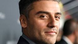 ¿Qué hizo? Oscar Isaac realizó particular gesto a Jessica Chastain y se viralizó rápidamente