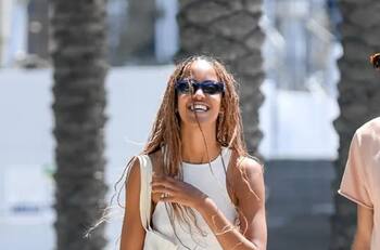 Hija de Barack Obama, Malia, es vista con un misterioso hombre y lo atacan por verse mucho mayor