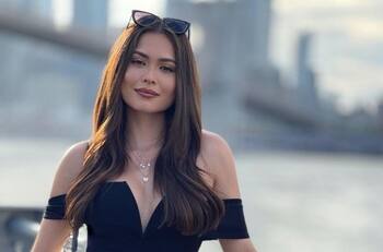 Andrea Meza y su novio posan con un bebé en brazos, ¿quieren un hijo?