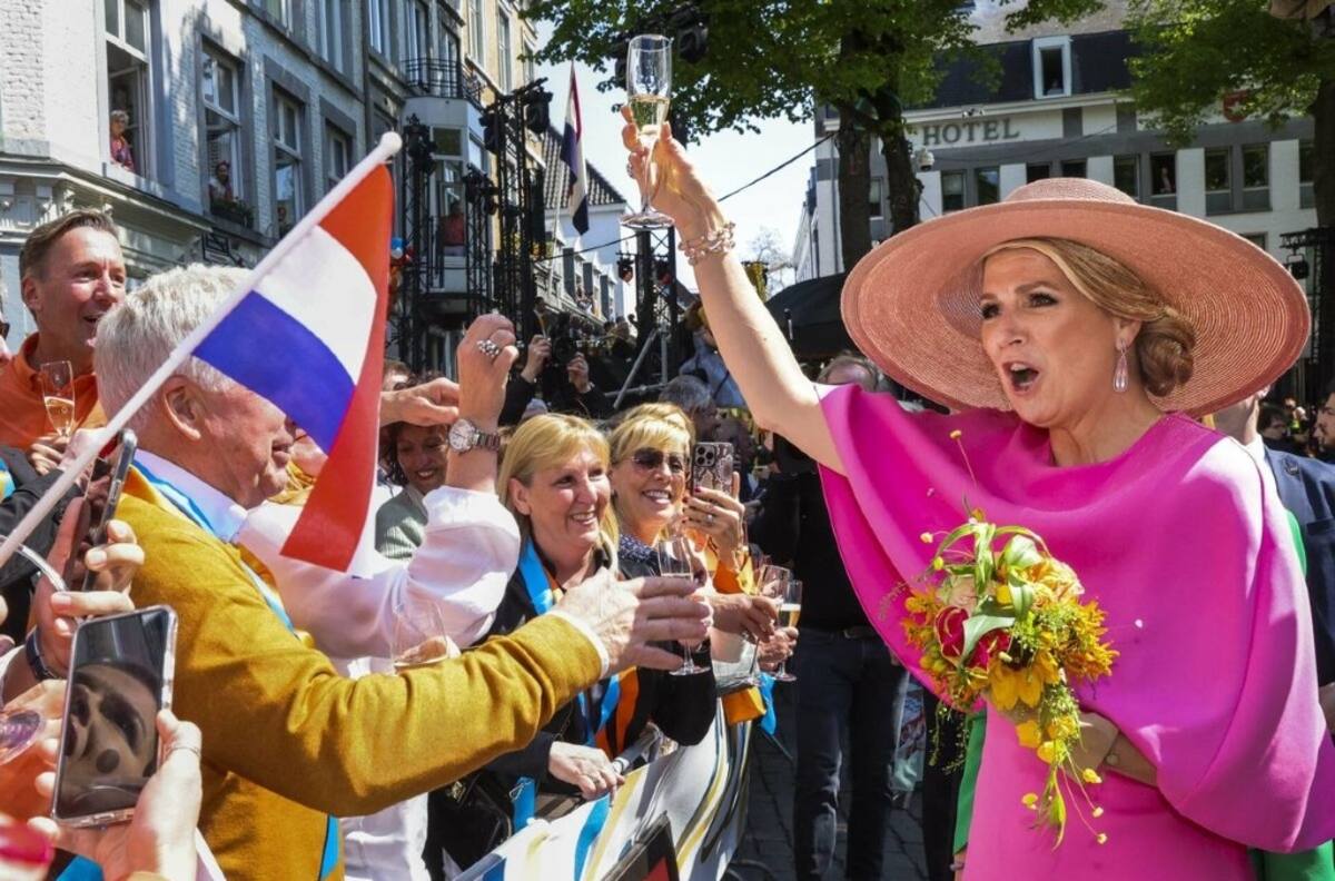 Holandeses confundidos le cantan "Cielito Lindo" a Máxima porque es Argentina