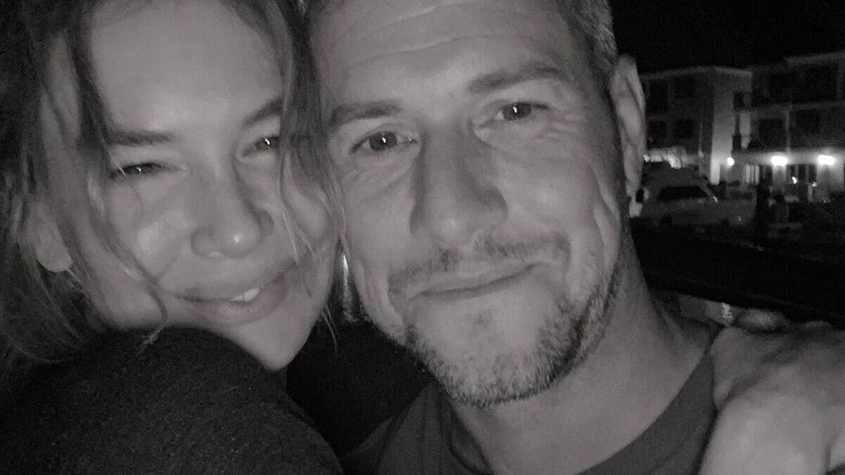 Renee Zellweger y su prometido desmienten rumores de posible ruptura con tremendo beso