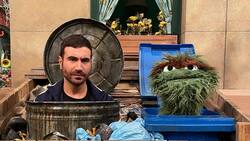 Brett Goldstein, el grosero Roy Kent de "Ted Lasso", enseña lección con la letra "f" en "Plaza Sésamo": ¿dice una palabrota?
