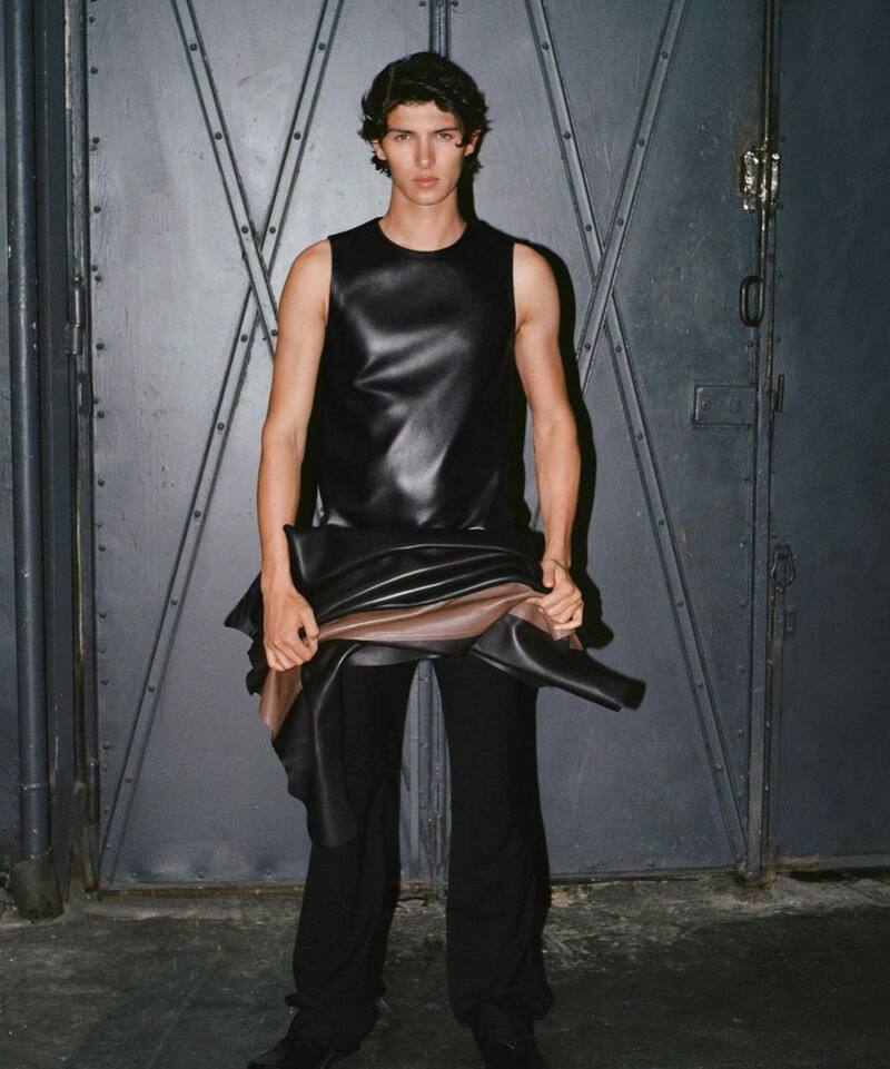 En conversación con un medio australiano, el noble reveló nuevos detalles de su vida tras perder su título de príncipe.