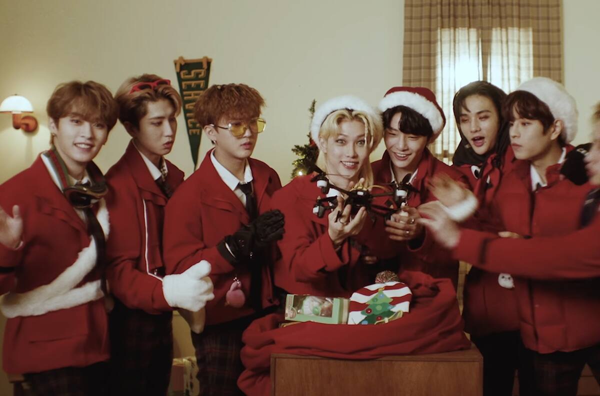 Stray Kids festeja la navidad con sus nuevos lanzamientos