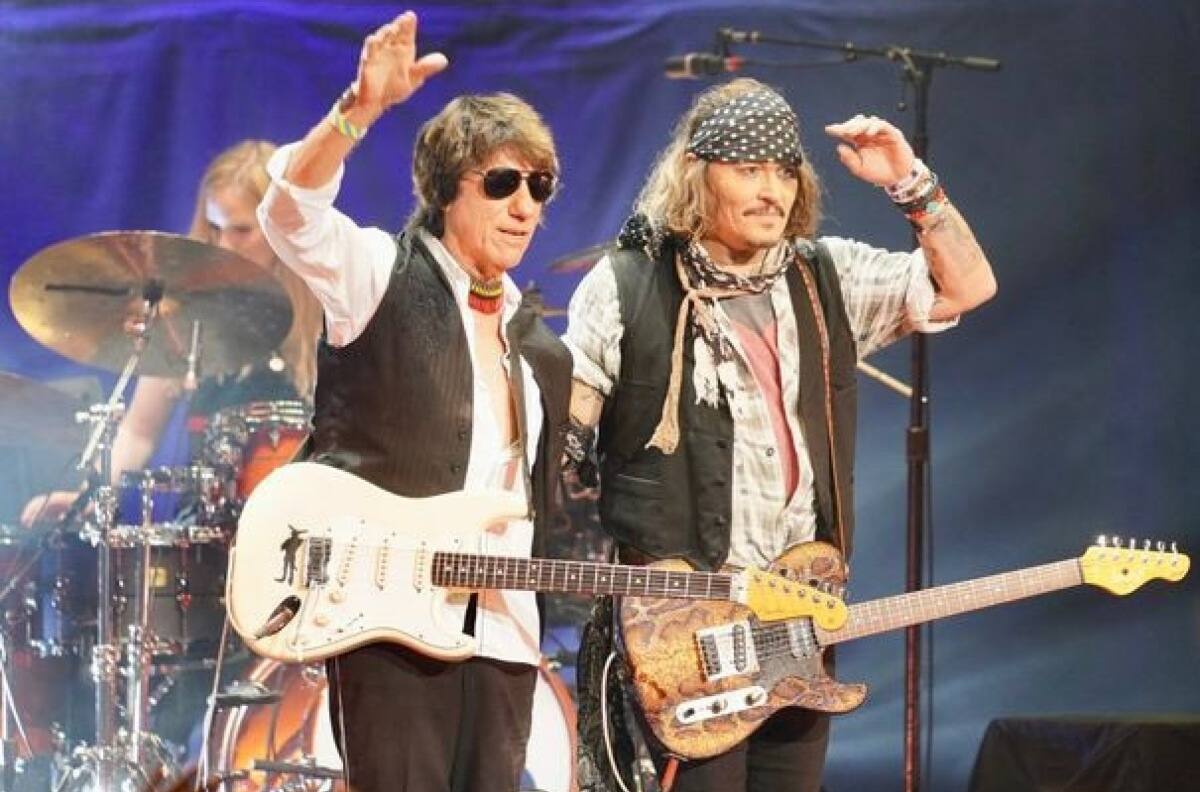 Johnny Depp está devastado por la muerte de su amigo y colaborador Jeff Beck