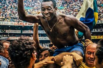 Heather Dune, la bailarina que salió con Pelé sin tener idea quién era él