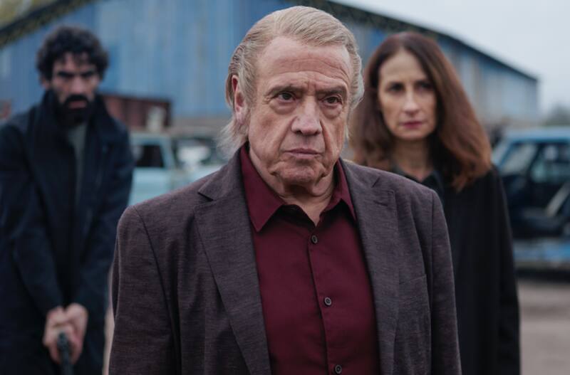 Mauricio Pešutić es el líder de la banda "Los Carniceros".