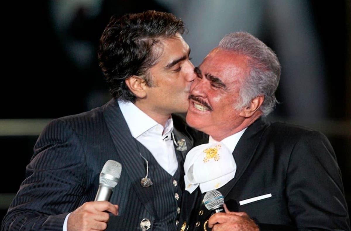 Alejandro Fernández llega a los "Los Tres Potrillos" para honrar a su padre Vicente Fernández