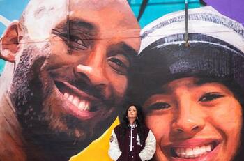 Vanessa Bryant, viuda de leyenda del baloncesto Kobe Bryant, gana demanda y recibe 16 millones de dólares