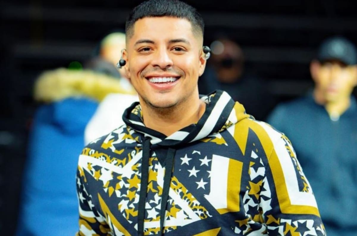 Eduin Caz sube imagen del ensayo con Ángela Aguilar, Nodal, Camilo y David Bisbal en Premio Lo Nuestro