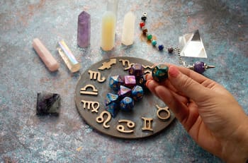 Horóscopo y predicciones de hoy lunes 23 de enero para cada signo zodiacal