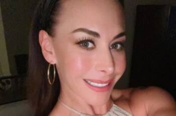 La actriz Vanessa Guzmán gana medalla en fisicoculturismo