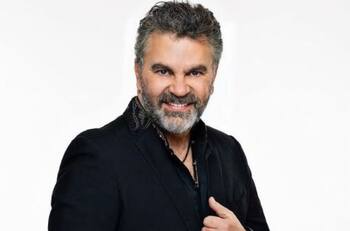 Mijares demuestra su amor a Lucero: La felicita cantándole por su cumpleaños