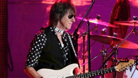 Jeff Beck, la leyenda del Rock recién fallecida podría ganar el Grammy junto a Ozzy Osbourne