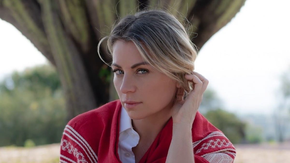 Ludwika Paleta comparte tierna fotografía junto a sus tres hijos