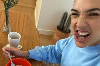 Gal Gadot presume su belleza al natural y comparte fotos sin maquillaje