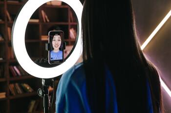 Influencers y el Zodiaco: ¿Qué signos tienen más tendencia a ser conocidos a través de redes sociales?