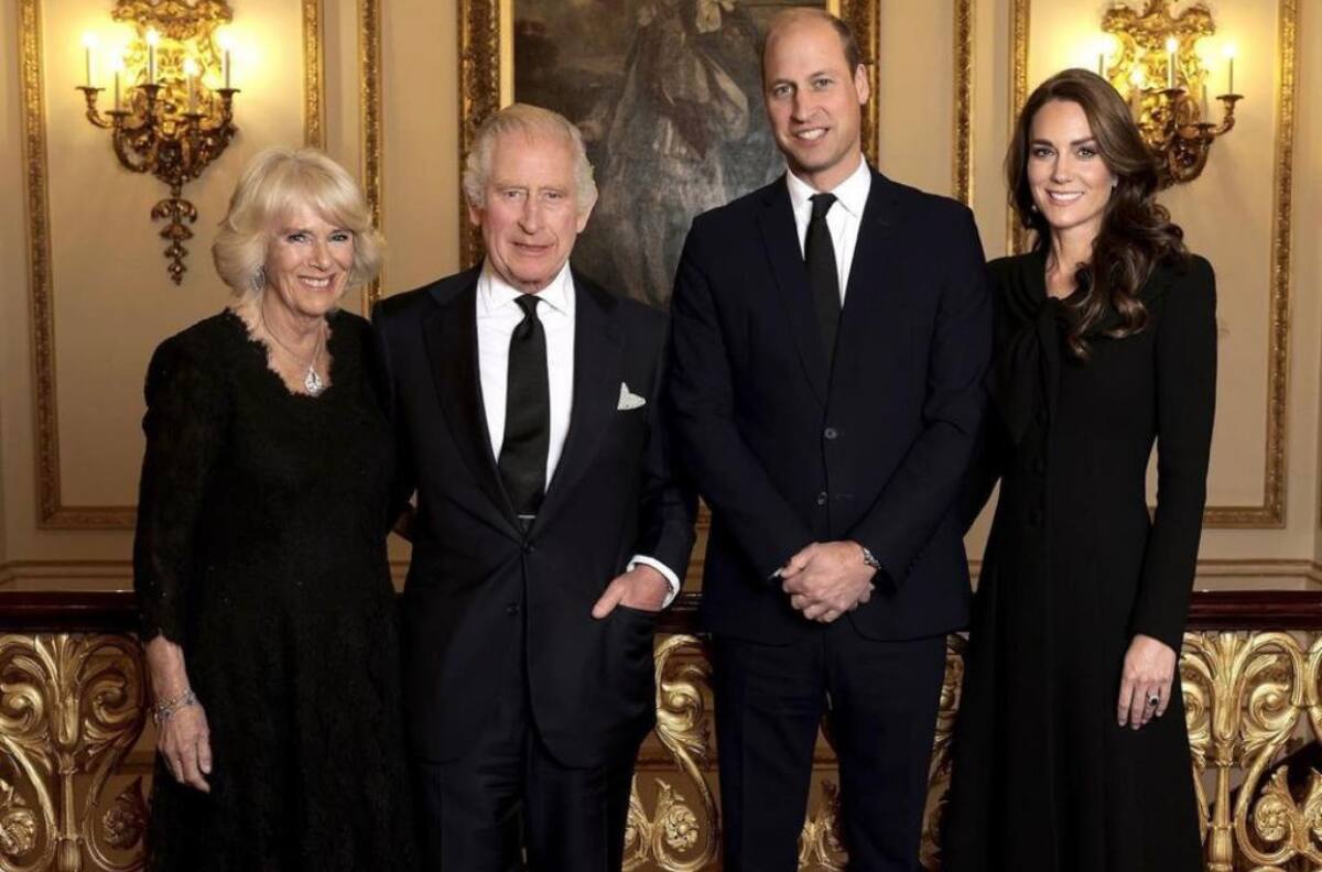 El mensaje de la primera fotografía del rey Carlos III y los príncipes de Gales