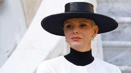 Fotos | Vestidos caros con mucho glamour: Princesa Charlene de Mónaco sigue los pasos de Grace Kelly