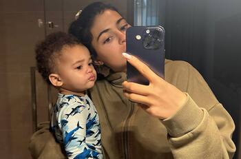 Kylie Jenner explica cómo pronunciar el nombre de su hijo "Aire"