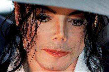 Documental revela que Michael Jackson tenía 19 identidades para conseguir medicamentos