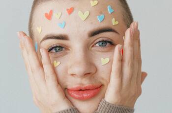 Luna Llena en Libra: Conoce qué signos zodiacales son los que mejor se sentirán con esta energía