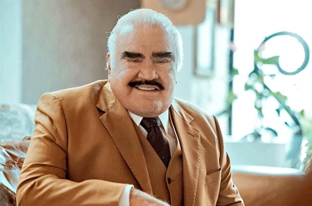 Chayanne dedica emotivo mensaje a Vicente Fernández: "un grande se queda siempre en el recuerdo"