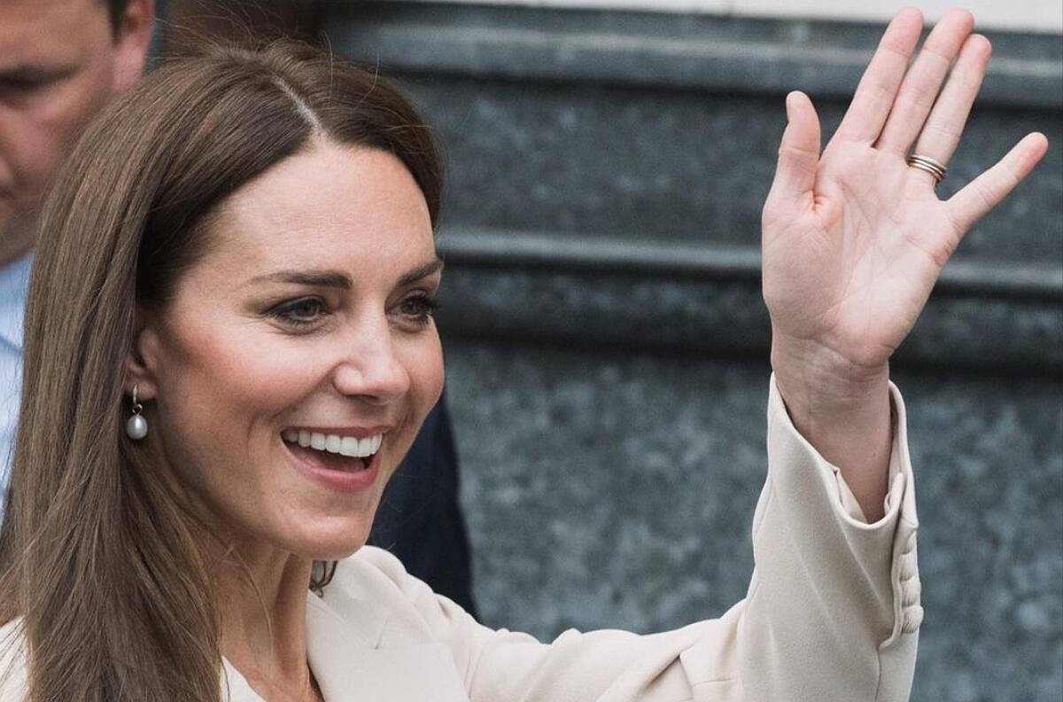 Kate Middleton imita truco de estilo a la reina en la fiesta de jardín del Palacio de Buckingham