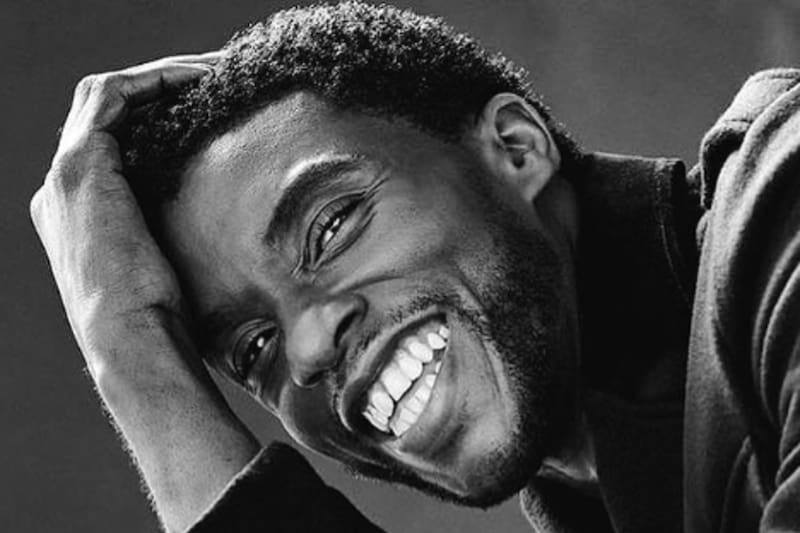 Chadwick Boseman Por petición de su madre, el actor de "Black Panther" no hizo público el diagnóstico de cáncer de colon que padeció los últimos años de su vida - Créditos: Instagram @chadwickboseman